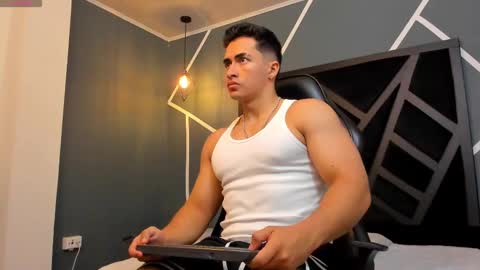 brad summer online show from 13, 2, 2025