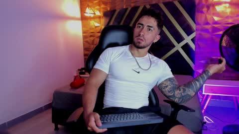 Snapshot of brad_summer chatting on 1, 4, 2026 brad summer online show from 1, 4, 2026