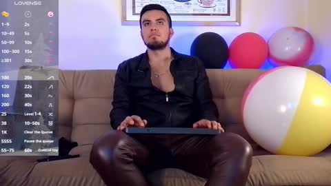 Bradley Colton Independ Model online show from 18, 12, 2024