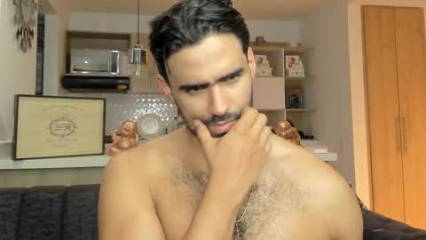 bradleymartin7 online show from 1, 10, 2025