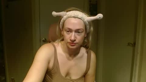 Snapshot of braindeadbetty chatting on 27, 5, 2026 i am a naughty jedi knight online show from 27, 5, 2026