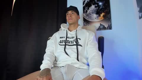Snapshot of brandonlavitt chatting on 10, 9, 2025 Brandon Lavitt online show from 10, 9, 2025