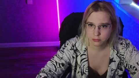 Belle  online show from 12, 2, 2025