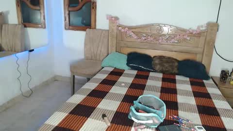 Snapshot of bratz_glloe chatting on 12, 1, 2026 bratz_glloe online show from 12, 1, 2026