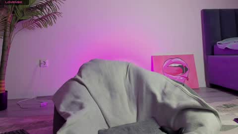 Snapshot of bravo_maestro chatting on 2, 2, 2025 Johny Bravo online show from 2, 2, 2025
