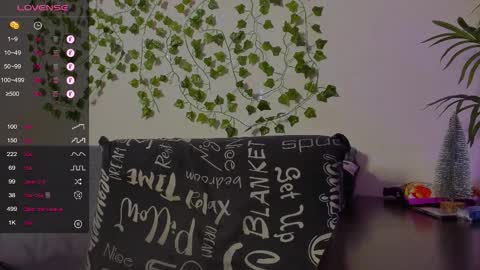 Snapshot of bravomaestro chatting on 20, 12, 2025 Johny Bravo online show from 20, 12, 2025