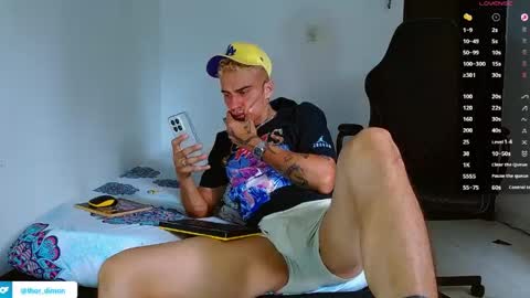 Snapshot of bray_hotboy chatting on 22, 5, 2026 Bray Hotboy online show from 22, 5, 2026