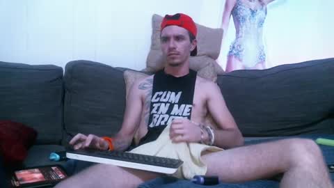 Snapshot of brayjay32 chatting on 4, 10, 2025 brayjay32 online show from 4, 10, 2025