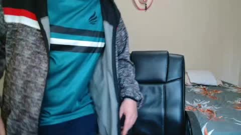 Snapshot of brendansexyboy098754 chatting on 7, 5, 2026 ask me lol online show from 7, 5, 2026