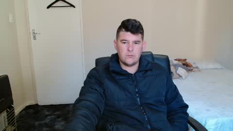 Snapshot of brendansexyboy098754 chatting on 8, 5, 2026 ask me lol online show from 8, 5, 2026
