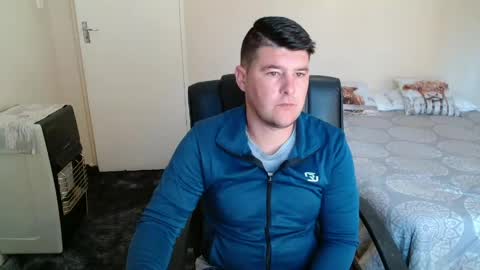 Snapshot of brendansexyboy098754 chatting on 1, 6, 2026 ask me lol online show from 1, 6, 2026
