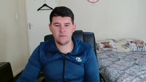 Snapshot of brendansexyboy098754 chatting on 11, 7, 2026 ask me lol online show from 11, 7, 2026