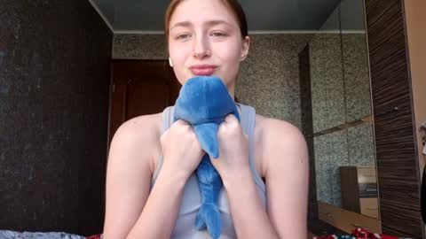 Mia   online show from 16, 2, 2026