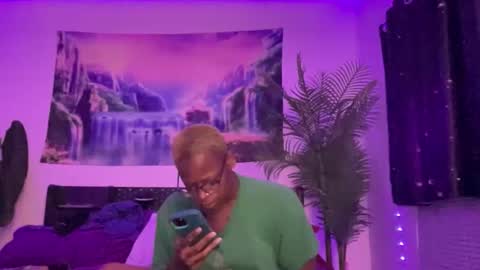 Snapshot of brennab chatting on 23, 4, 2026 brennab online show from 23, 4, 2026