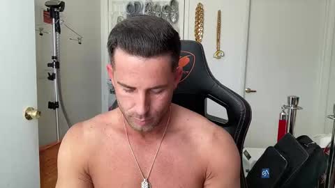 Snapshot of brettmycles chatting on 4, 6, 2026 Brett Mycles online show from 4, 6, 2026