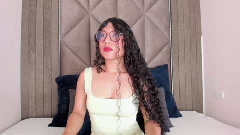 Snapshot of briaconner_ chatting on 1, 2, 2025 B R I A online show from 1, 2, 2025