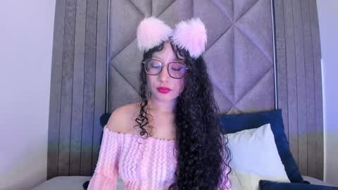 Snapshot of briaconner_ chatting on 8, 2, 2025 B R I A online show from 8, 2, 2025