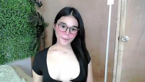 Snapshot of briana_sinclaire chatting on 8, 7, 2026 Claire online show from 8, 7, 2026