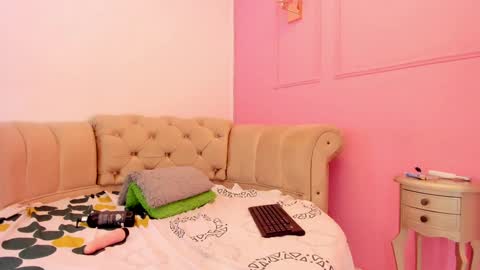 Brianna  online show from 5, 1, 2025