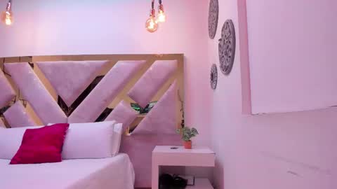 Brianna  online show from 22, 11, 2025