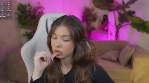 Diamonds Girls online show from 9, 2, 2025
