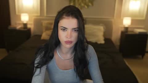 Snapshot of bright_diamonds_054 chatting on 6, 7, 2026 Diamonds Girls online show from 6, 7, 2026