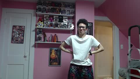 Strawberry online show from 19, 1, 2025