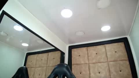 BrindyMichell online show from 20, 10, 2025