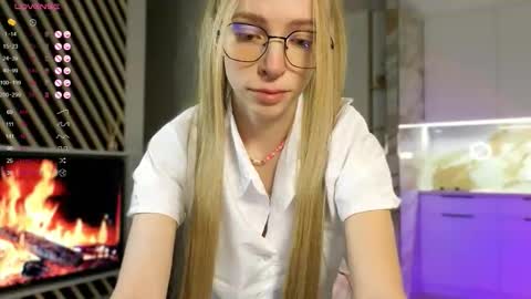 Snapshot of britakiss chatting on 12, 9, 2025 Brita online show from 12, 9, 2025
