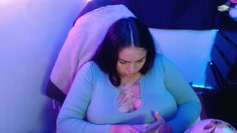 scarleth    follow mee 3 kis online show from 22, 2, 2025