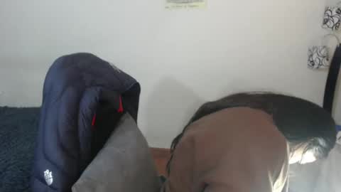 scarleth    follow mee 3 kis online show from 8, 11, 2025