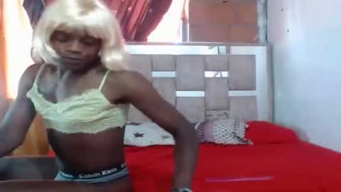 Snapshot of britannyts1 chatting on 11, 11, 2025 britannyts1 online show from 11, 11, 2025