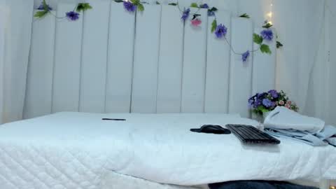 Brithany Rousee online show from 19, 2, 2025