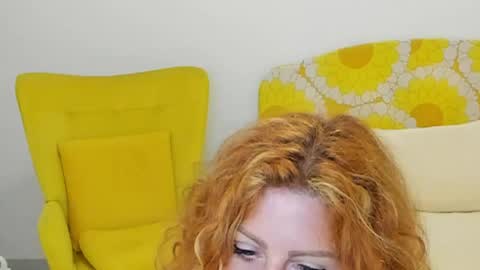 Snapshot of britishmilfpenelope chatting on 19, 5, 2026 Penelope online show from 19, 5, 2026