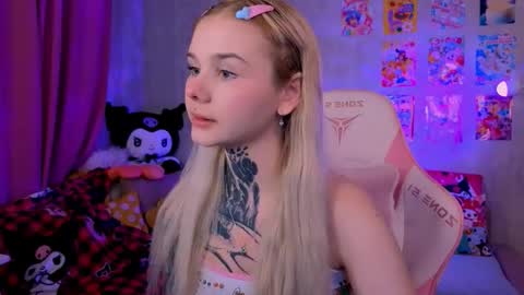 Snapshot of britney_lynch chatting on 22, 2, 2026 Britney online show from 22, 2, 2026