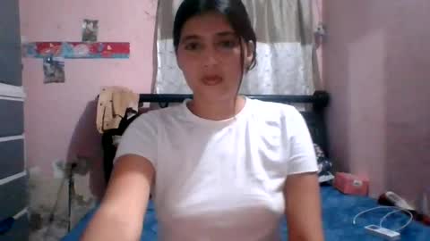 Snapshot of britneymebarak25 chatting on 13, 7, 2026 britneymebarak25 online show from 13, 7, 2026