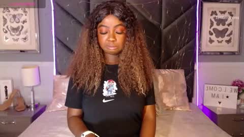 brittany 25 years old  happy as a worm  online show from 13, 12, 2024