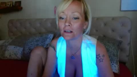 brittneychats81 online show from 24, 3, 2026