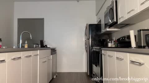 Snapshot of brodybiggs chatting on 22, 9, 2025 Brody Biggs online show from 22, 9, 2025