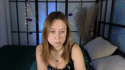 Snapshot of brooke_evans_ chatting on 5, 1, 2025 Brooke online show from 5, 1, 2025