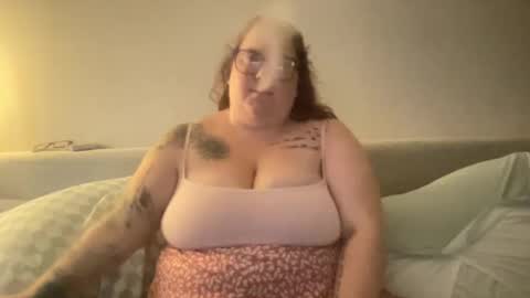 Snapshot of brookenicole3 chatting on 24, 9, 2025 Madam Brooke online show from 24, 9, 2025