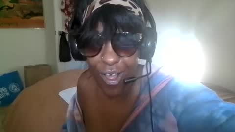 Snapshot of brooklyninfinity chatting on 4, 7, 2026 brooklyninfinity online show from 4, 7, 2026