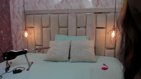 Snapshot of brownie_delicious chatting on 19, 12, 2024 Sara online show from 19, 12, 2024