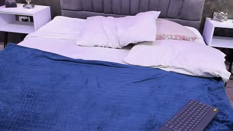 Bruce Hans online show from 2, 2, 2025