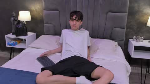 Bruce Hans online show from 7, 2, 2025