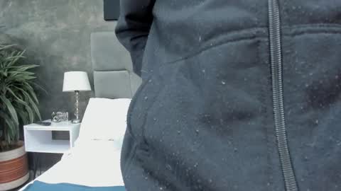 Bruce Hans online show from 14, 10, 2025