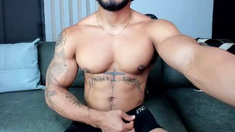 Snapshot of bruce_roldan chatting on 12, 5, 2026 bruce roldan online show from 12, 5, 2026