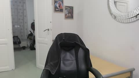 Bruce online show from 4, 1, 2025