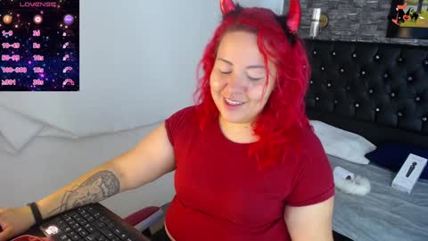 Bruja SCarlata online show from 4, 2, 2025