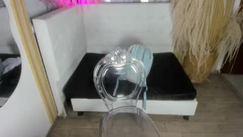 Bruja SCarlata online show from 28, 10, 2025